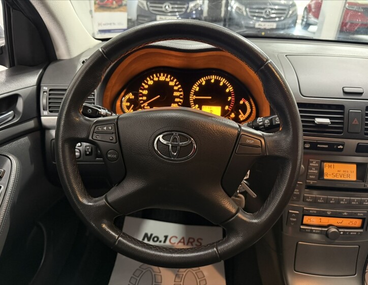 Toyota Avensis 24
