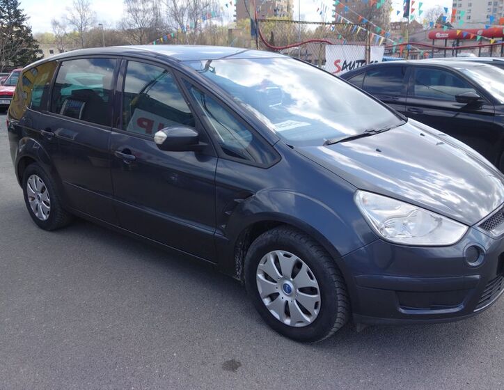 Ford S-MAX 4