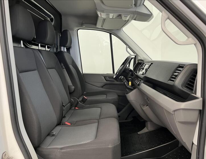 Volkswagen Crafter 18