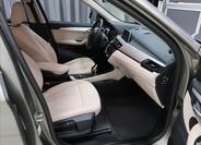BMW X1 11