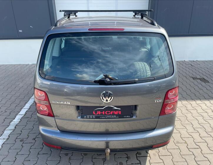 Volkswagen Touran 5