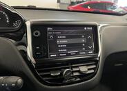 Peugeot 2008 8