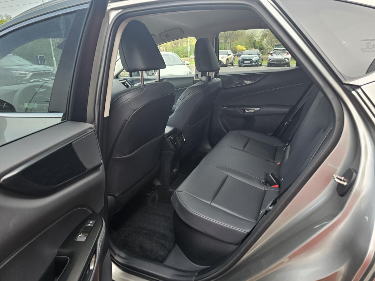 Lexus NX 450h plus