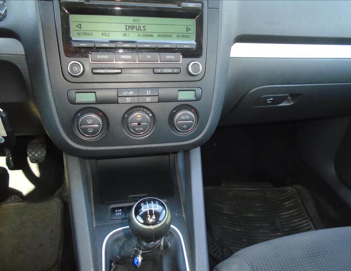 Volkswagen Golf 22