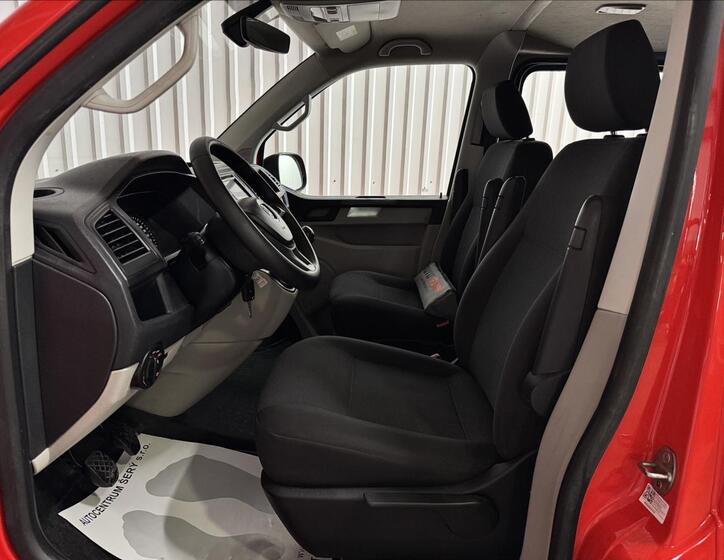 Volkswagen Transporter 28