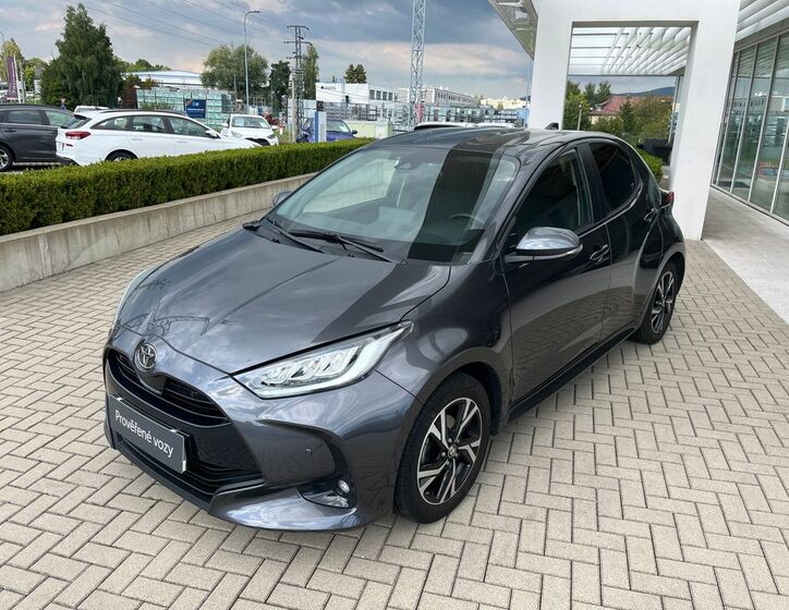 Toyota Yaris 2