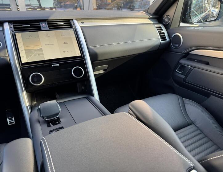 Land Rover Discovery 18