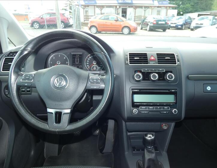 Volkswagen Touran 7