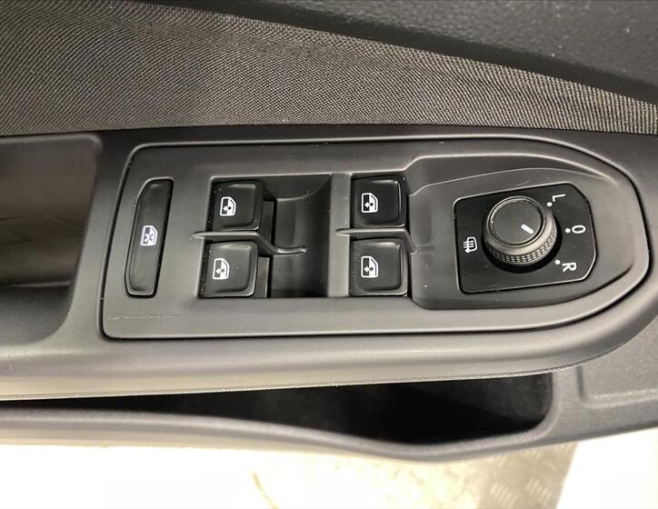 Volkswagen Golf 12