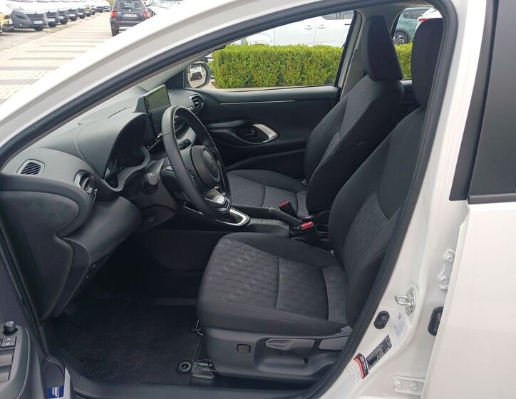 Toyota Yaris 10
