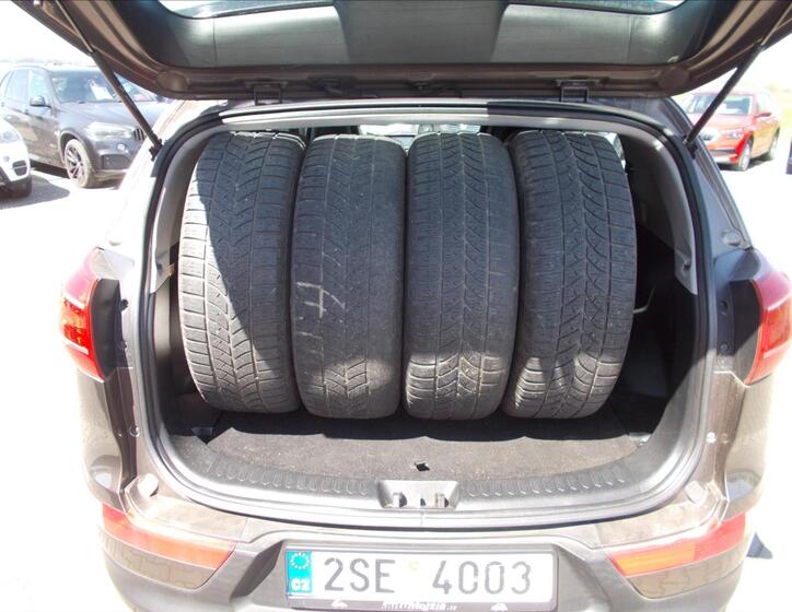 KIA Sportage 11