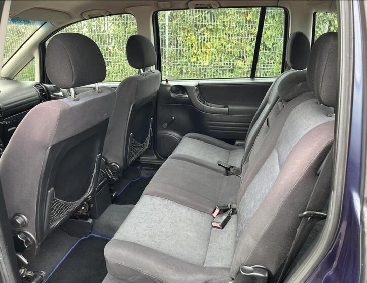 Opel Zafira 12