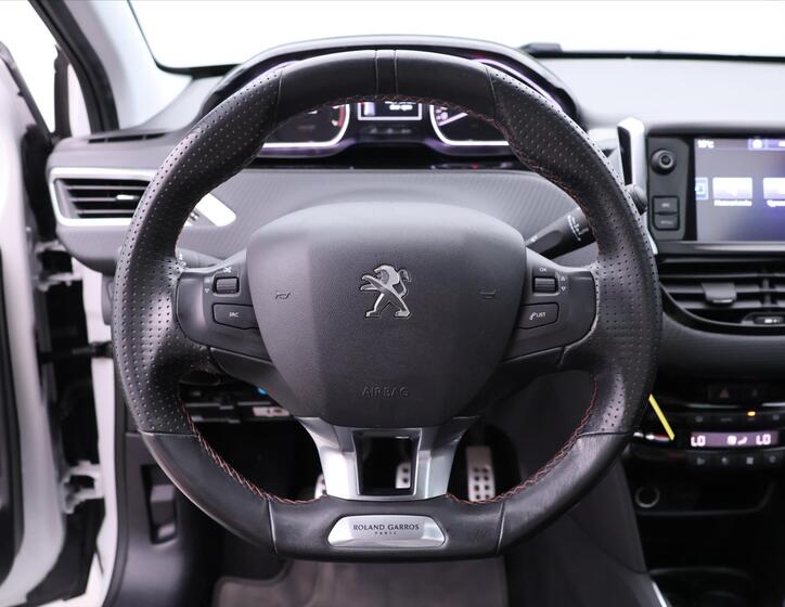 Peugeot 208 17