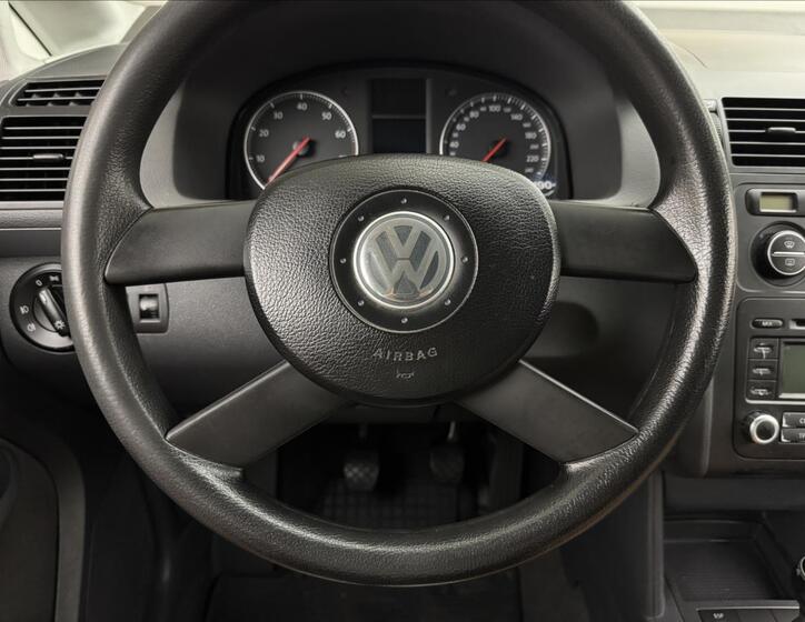 Volkswagen Touran 9