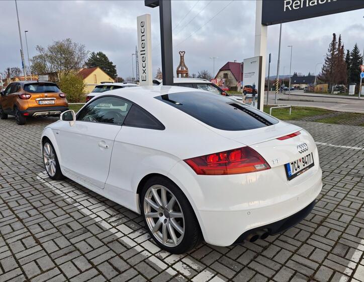 Audi TT 4