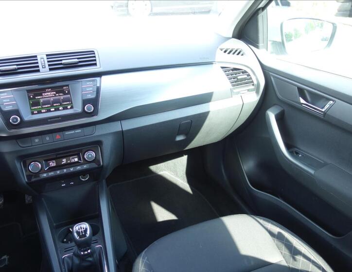 Škoda Fabia 19