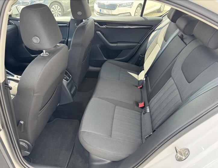 Škoda Octavia 10