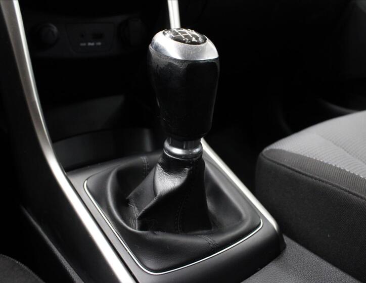 Hyundai i30 26