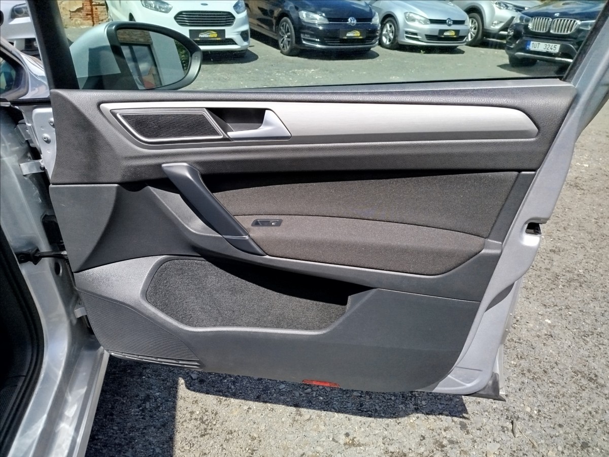 Volkswagen Golf Sportsvan
