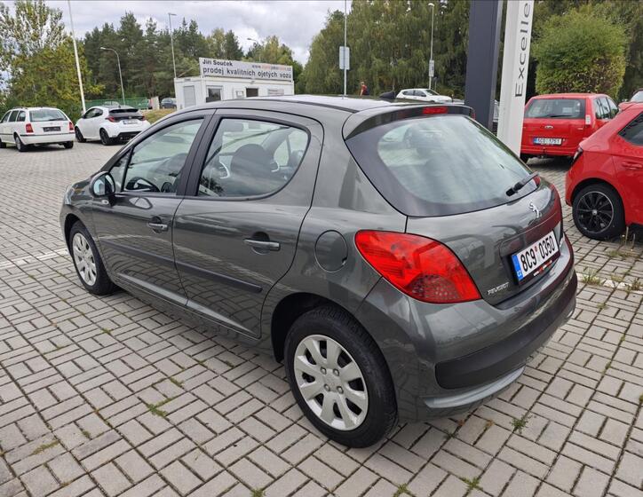 Peugeot 207 4