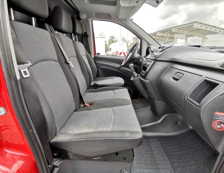 Mercedes-Benz Vito 7