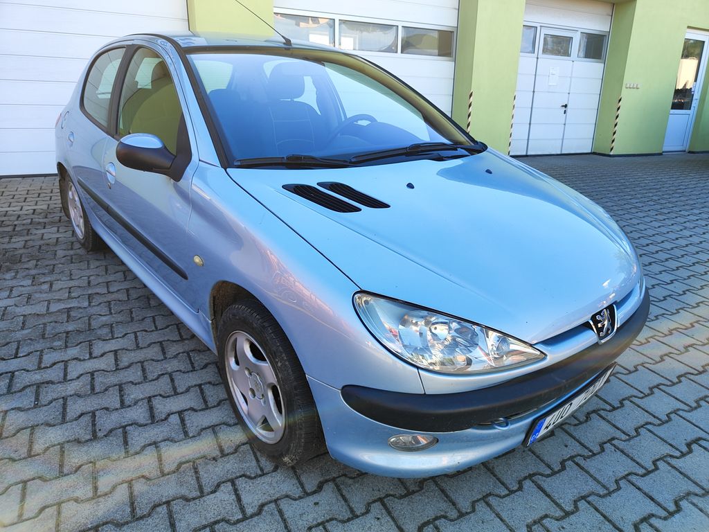 Peugeot 206