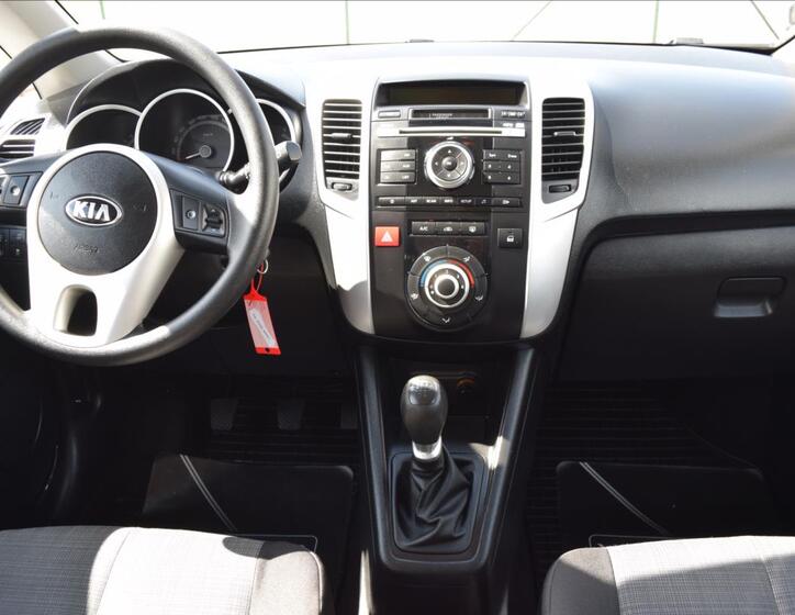 KIA Venga 26