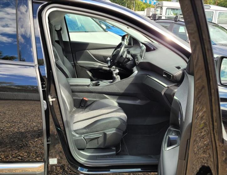 Peugeot 5008 12
