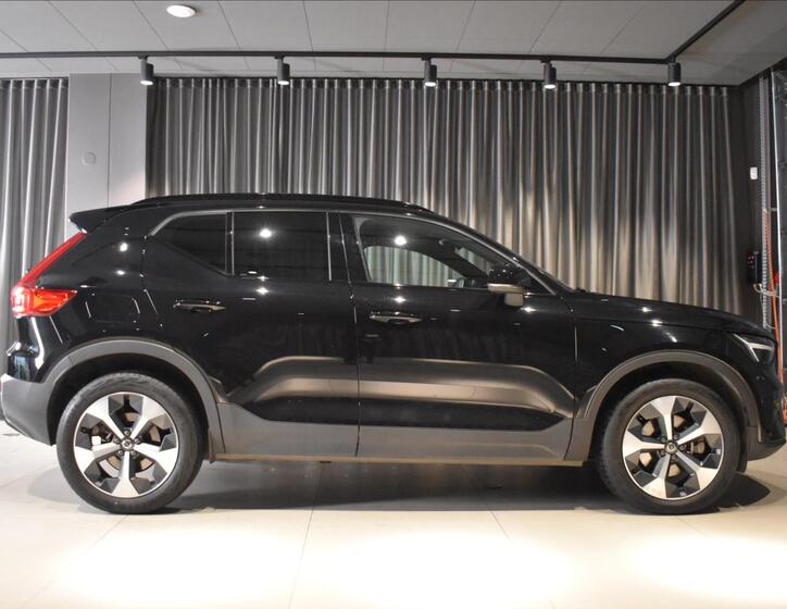 Volvo XC40 3