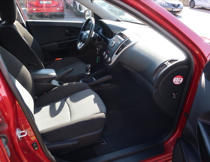 KIA Ceed 12