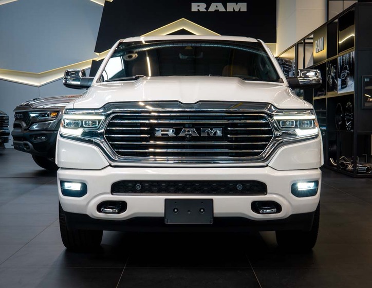 Dodge RAM 8