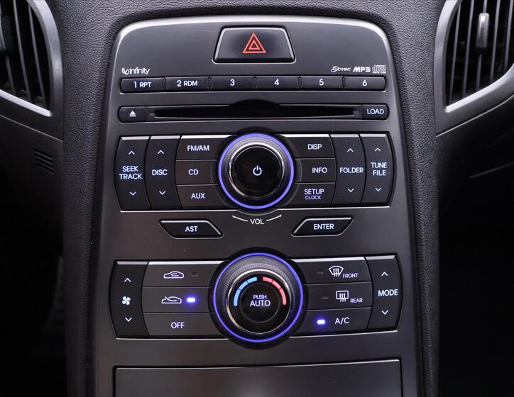Hyundai Genesis 24
