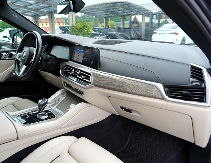 BMW X6 33