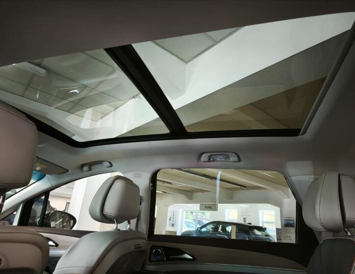 Dongfeng U-Tour 7