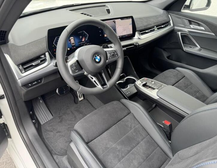 BMW X1 6