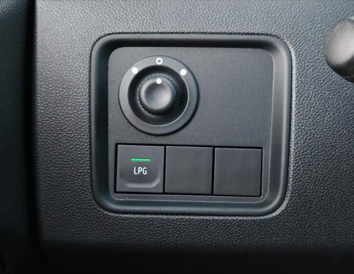 Dacia Duster 19