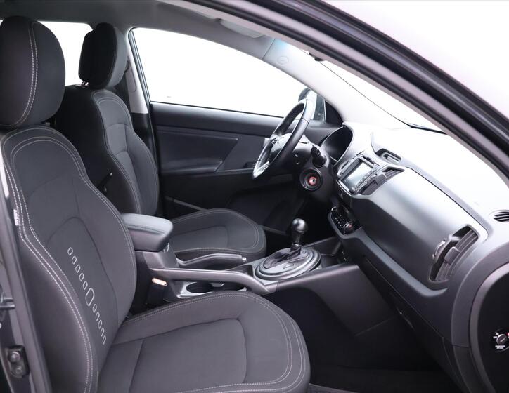 KIA Sportage 11