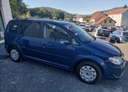Volkswagen Touran 8