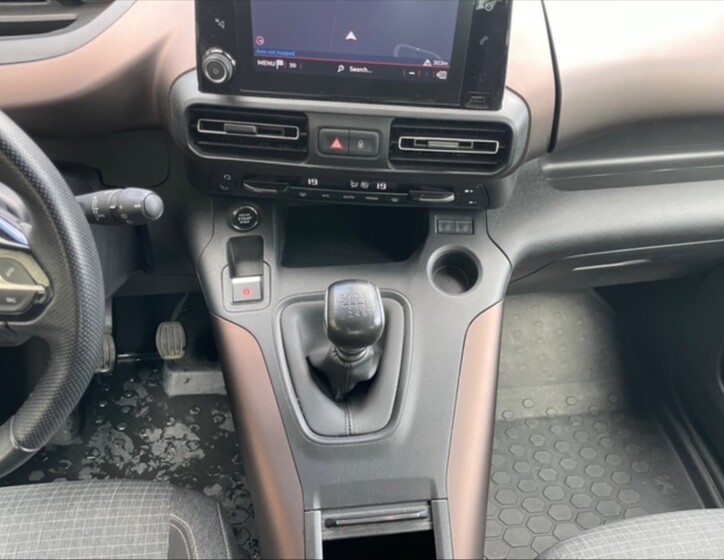 Peugeot Rifter 10