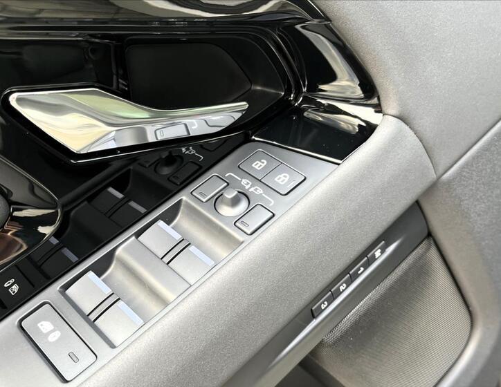 Land Rover Range Rover Evoque 12