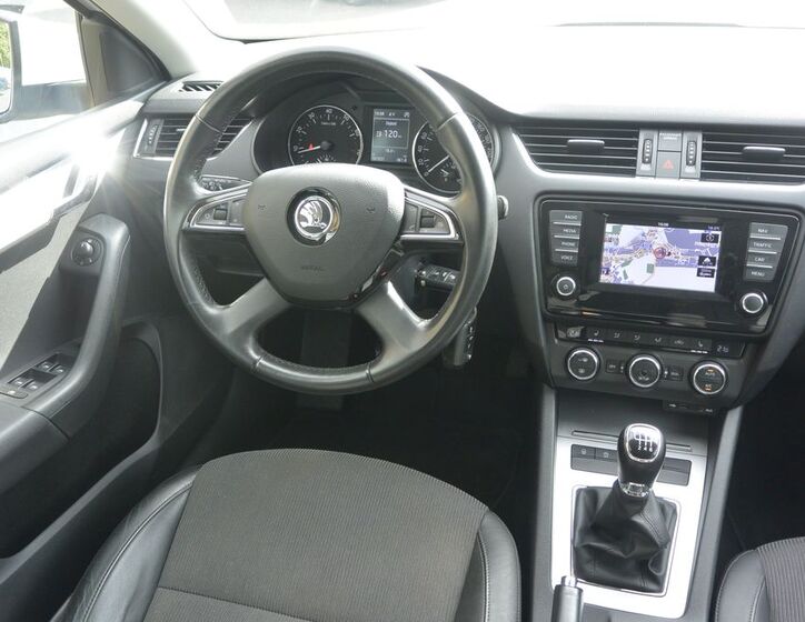 Škoda Octavia 13