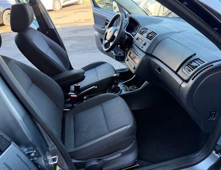 Škoda Roomster 10