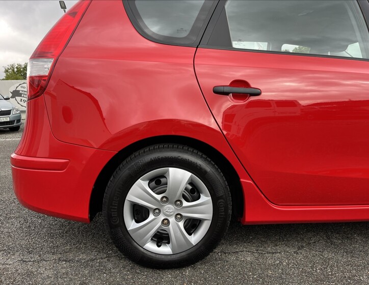Hyundai i30 37