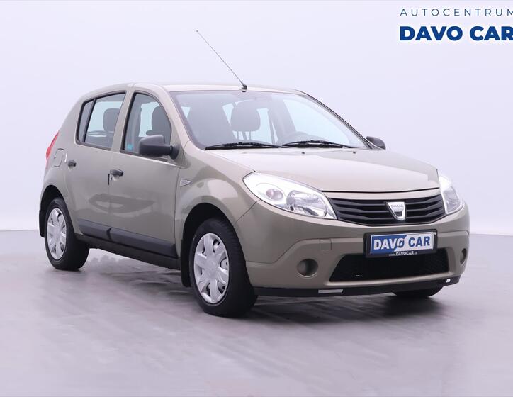 Dacia Sandero 1