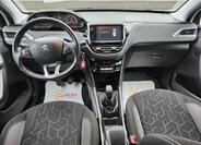 Peugeot 2008 8