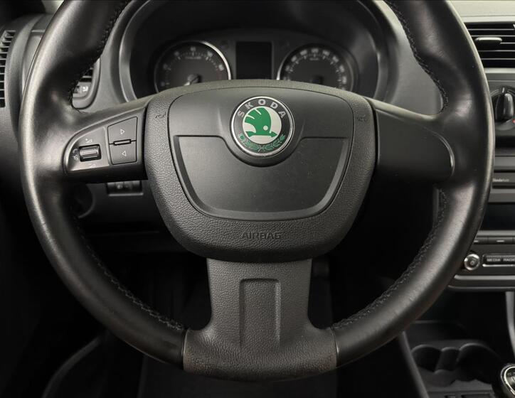 Škoda Roomster 9