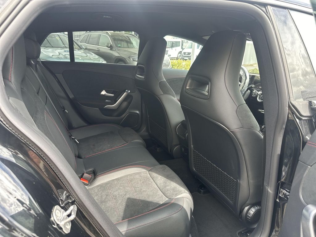 Mercedes-Benz CLA 14