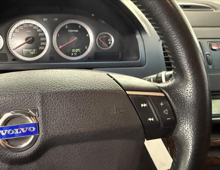 Volvo XC90 15