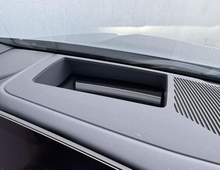 BMW i5 13