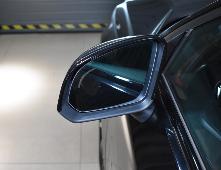 Volvo XC40 18